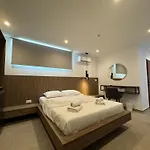 Delfinia Luxury *