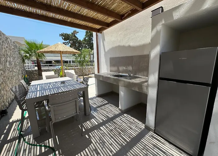 Delfinia Luxury Kolímbia