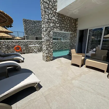 Delfinia Luxury *
