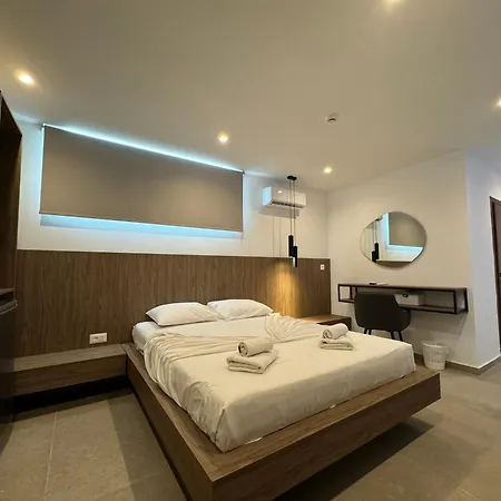 Delfinia Luxury *