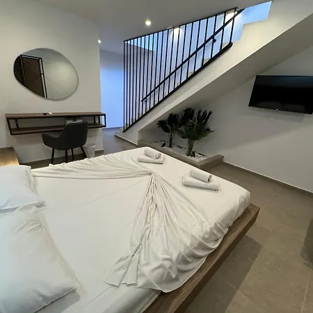 Delfinia Luxury Vilă *